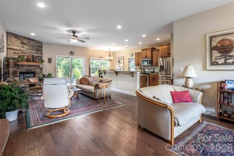 5 Pacifico Drive Asheville NC 28806