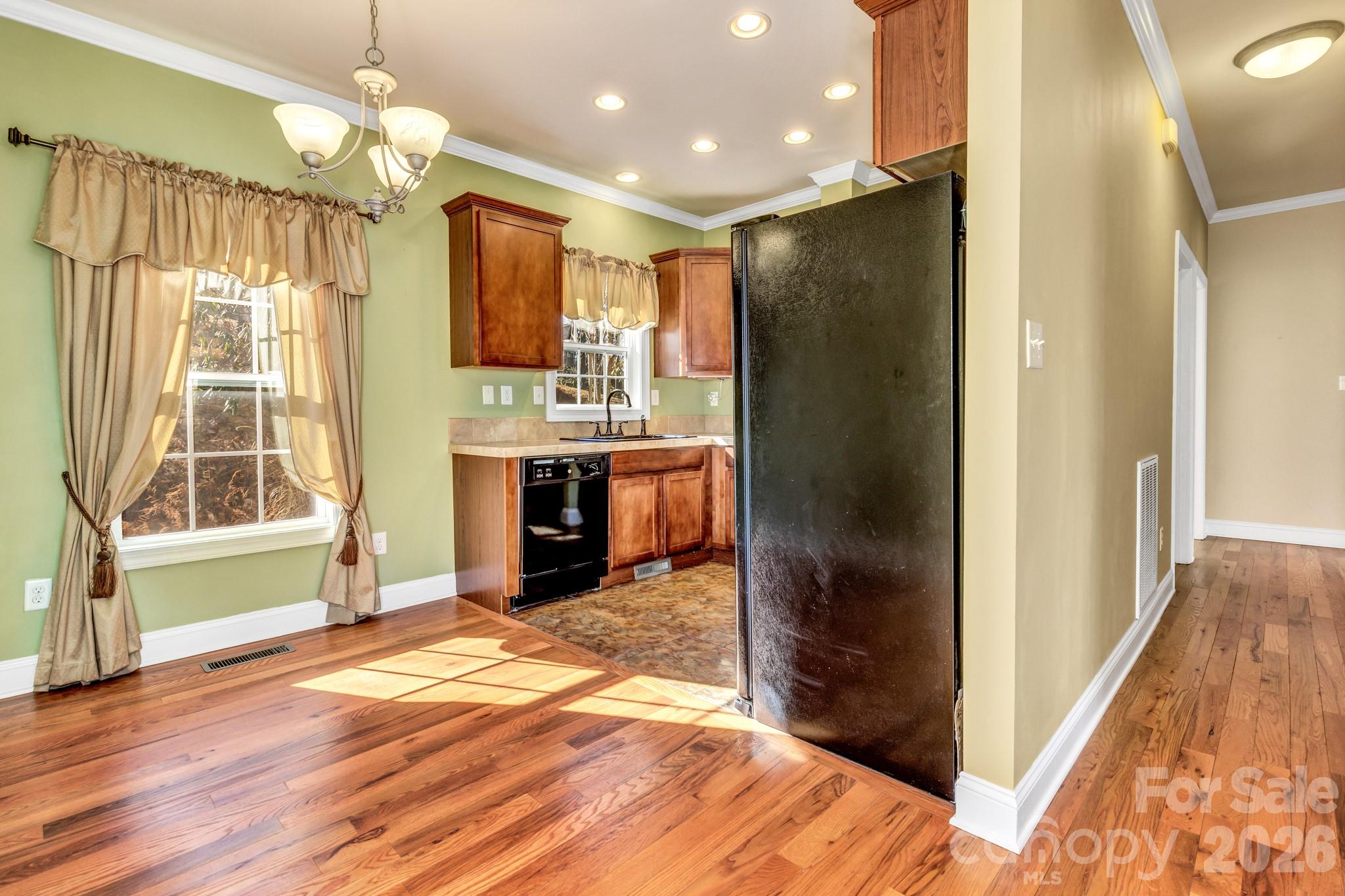 387 Goodview Drive Hendersonville NC 28792