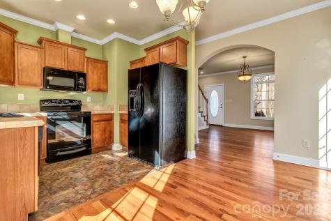 387 Goodview Drive Hendersonville NC 28792
