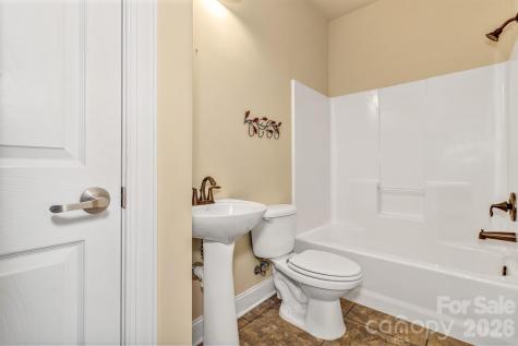 387 Goodview Drive Hendersonville NC 28792