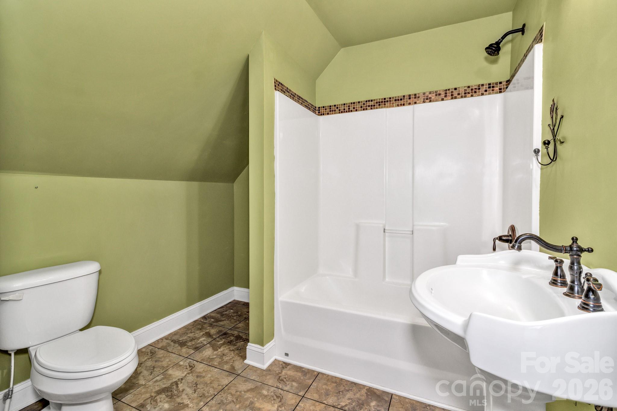 387 Goodview Drive Hendersonville NC 28792