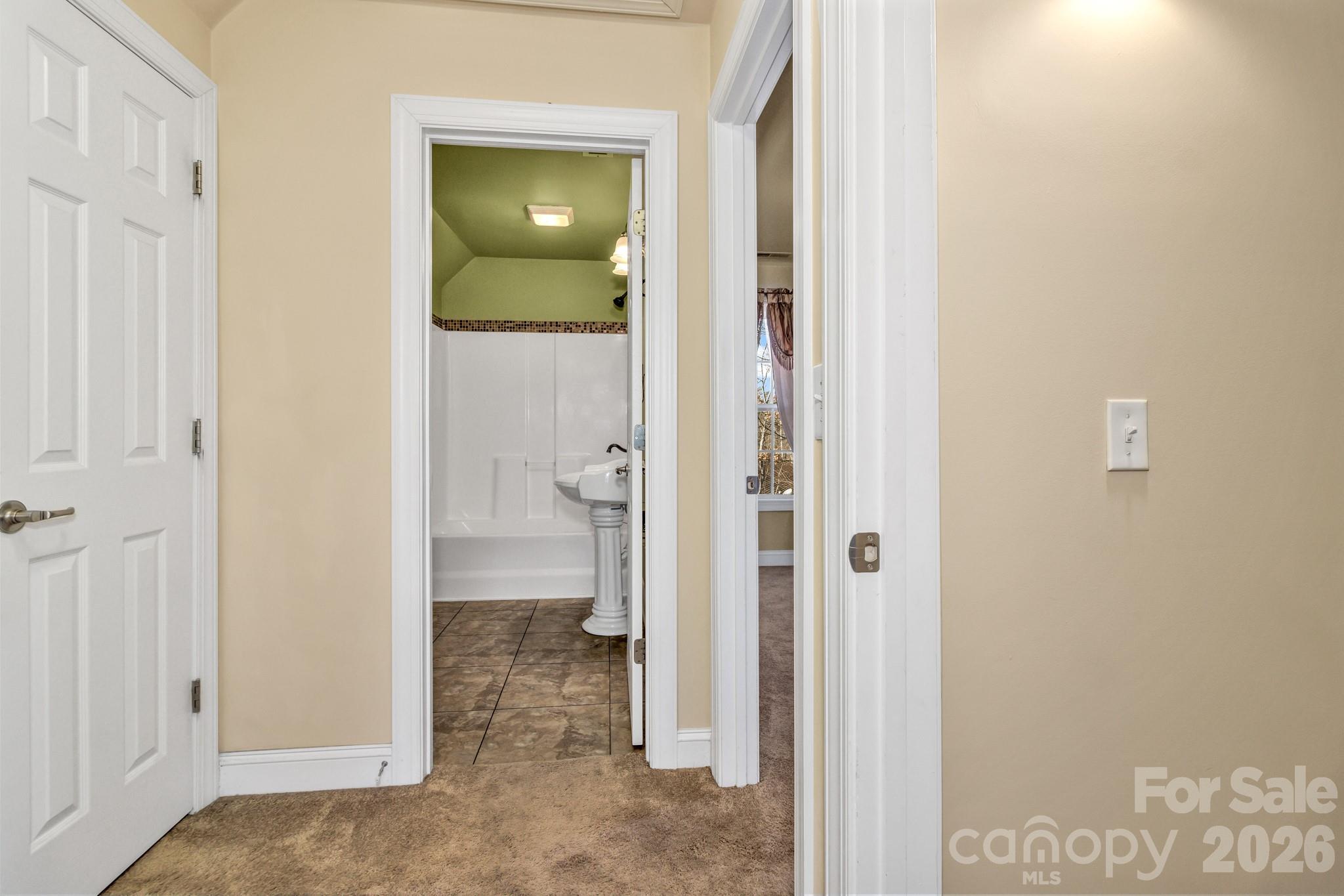 387 Goodview Drive Hendersonville NC 28792