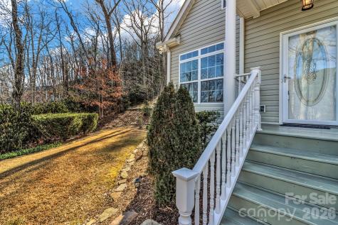 387 Goodview Drive Hendersonville NC 28792