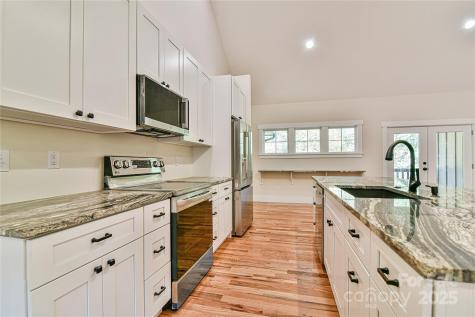 48 Crossings Circle Fairview NC 28730