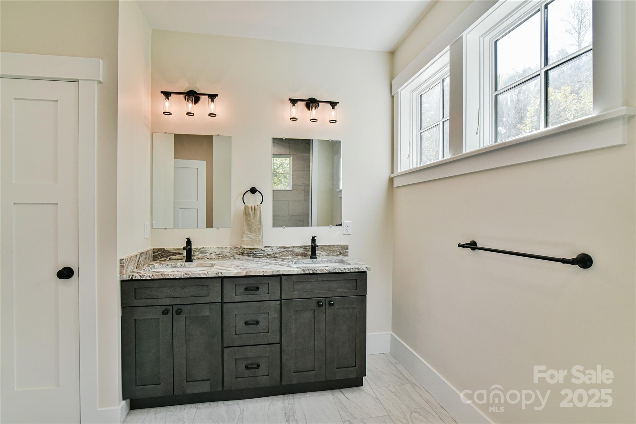 48 Crossings Circle Fairview NC 28730