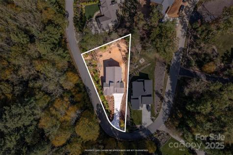 48 Crossings Circle Fairview NC 28730