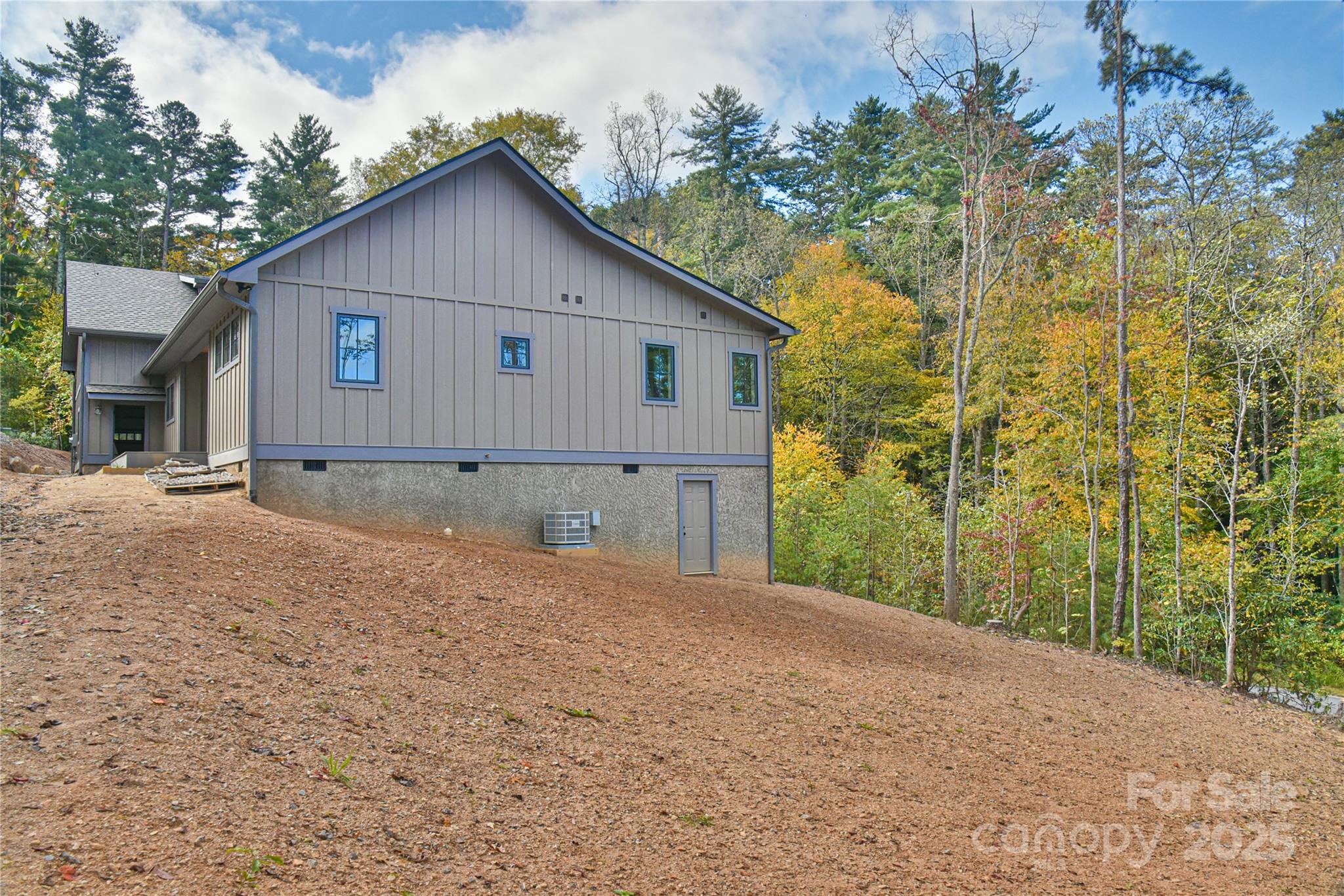 48 Crossings Circle Fairview NC 28730