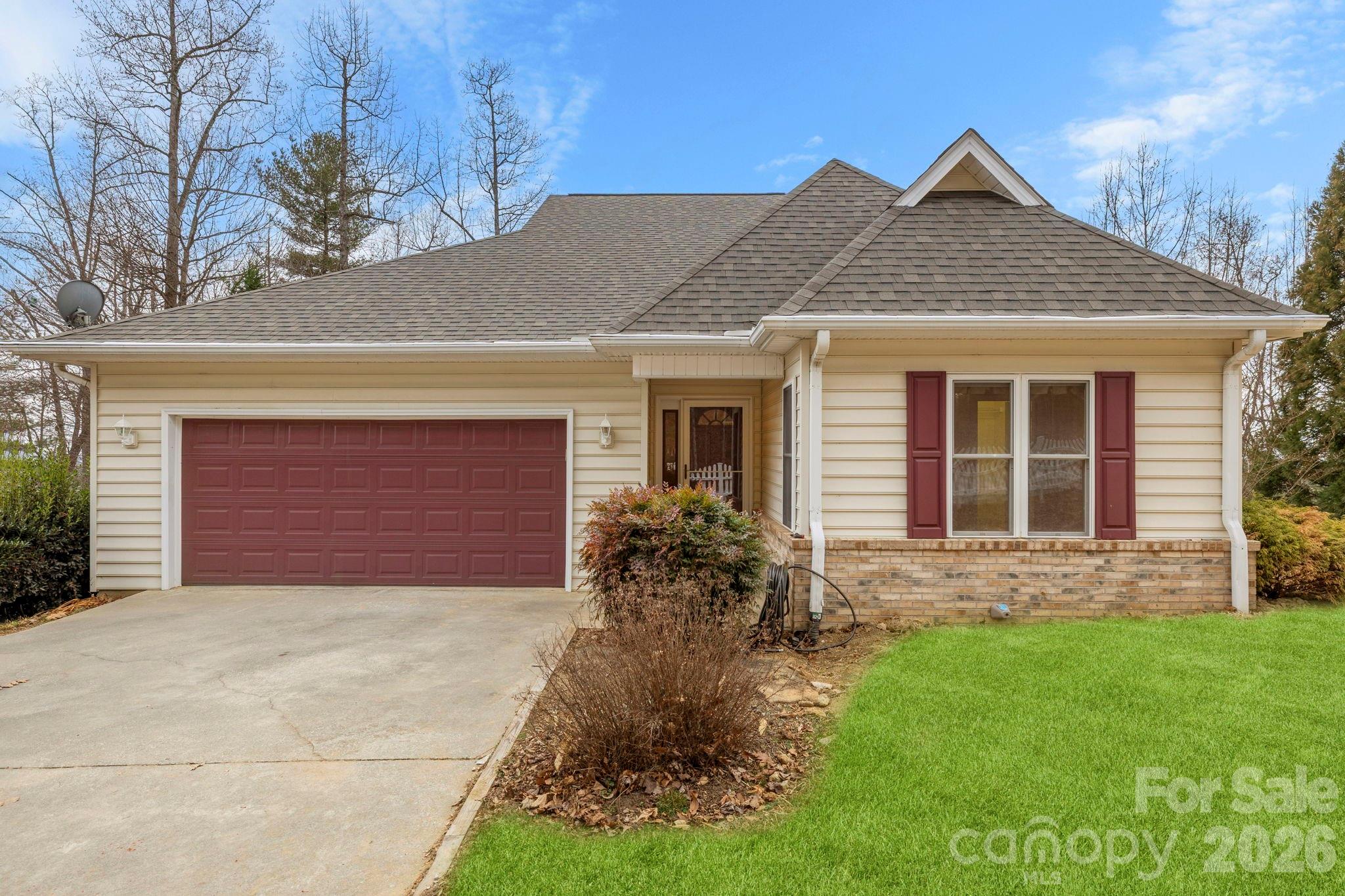 242 Carriage Summitt Way Hendersonville NC 28791
