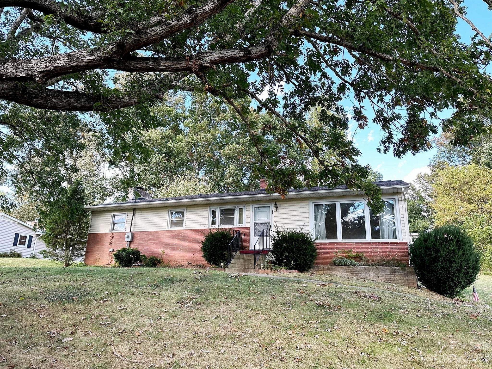 81 Hazel Street Canton NC 28716