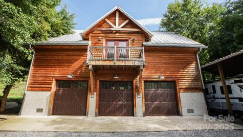 1048 S River Road Sylva NC 28779