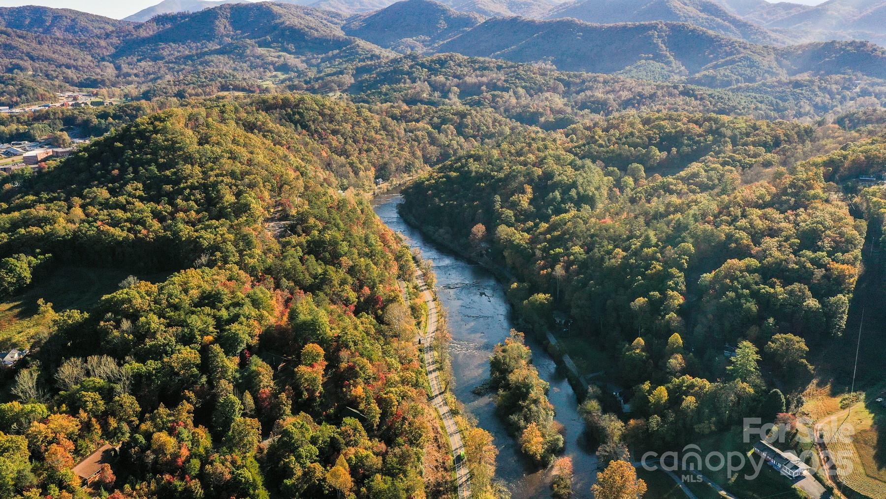 1048 S River Road Sylva NC 28779