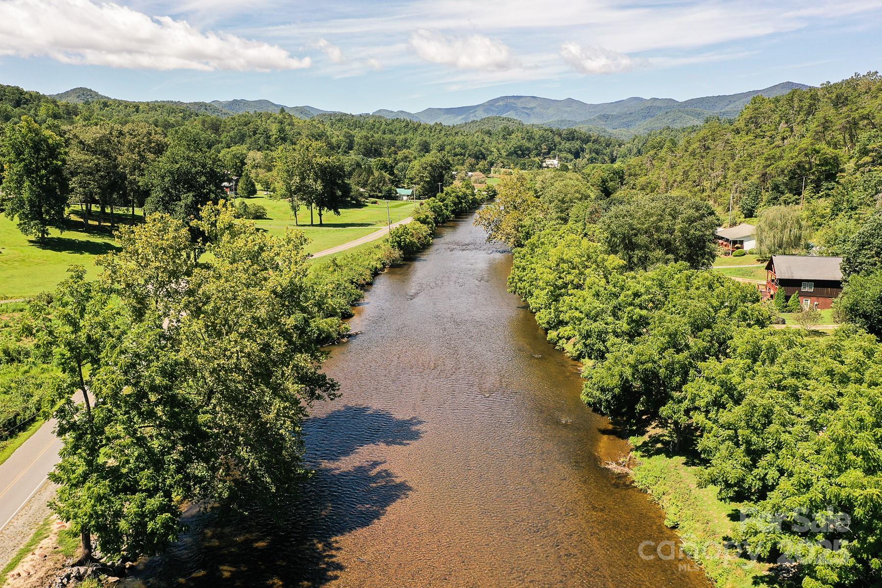 1048 S River Road Sylva NC 28779