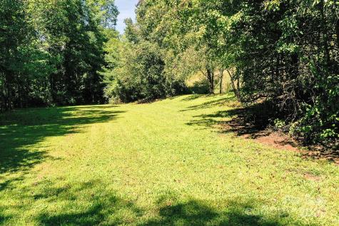 1048 S River Road Sylva NC 28779
