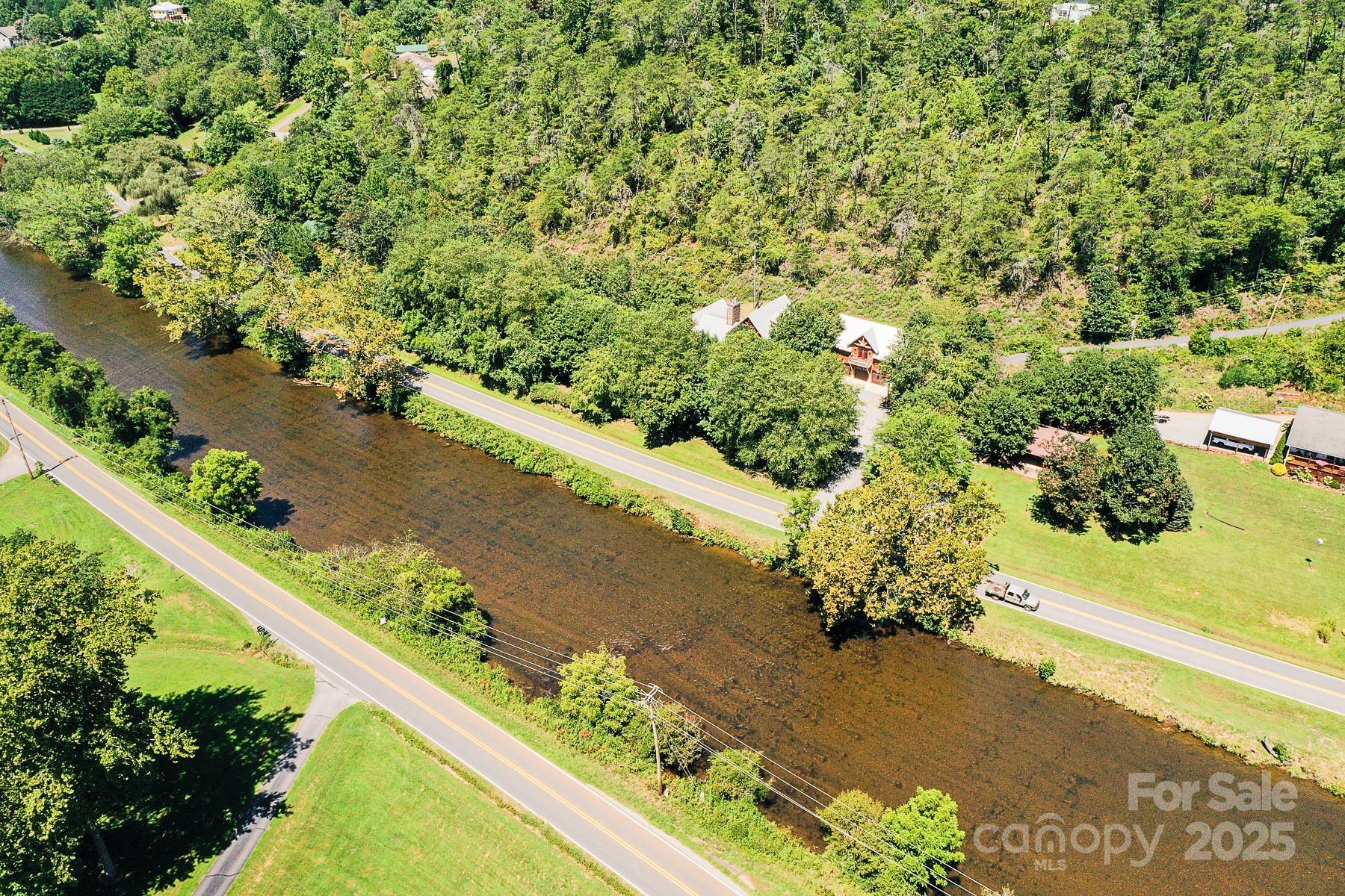 1048 S River Road Sylva NC 28779
