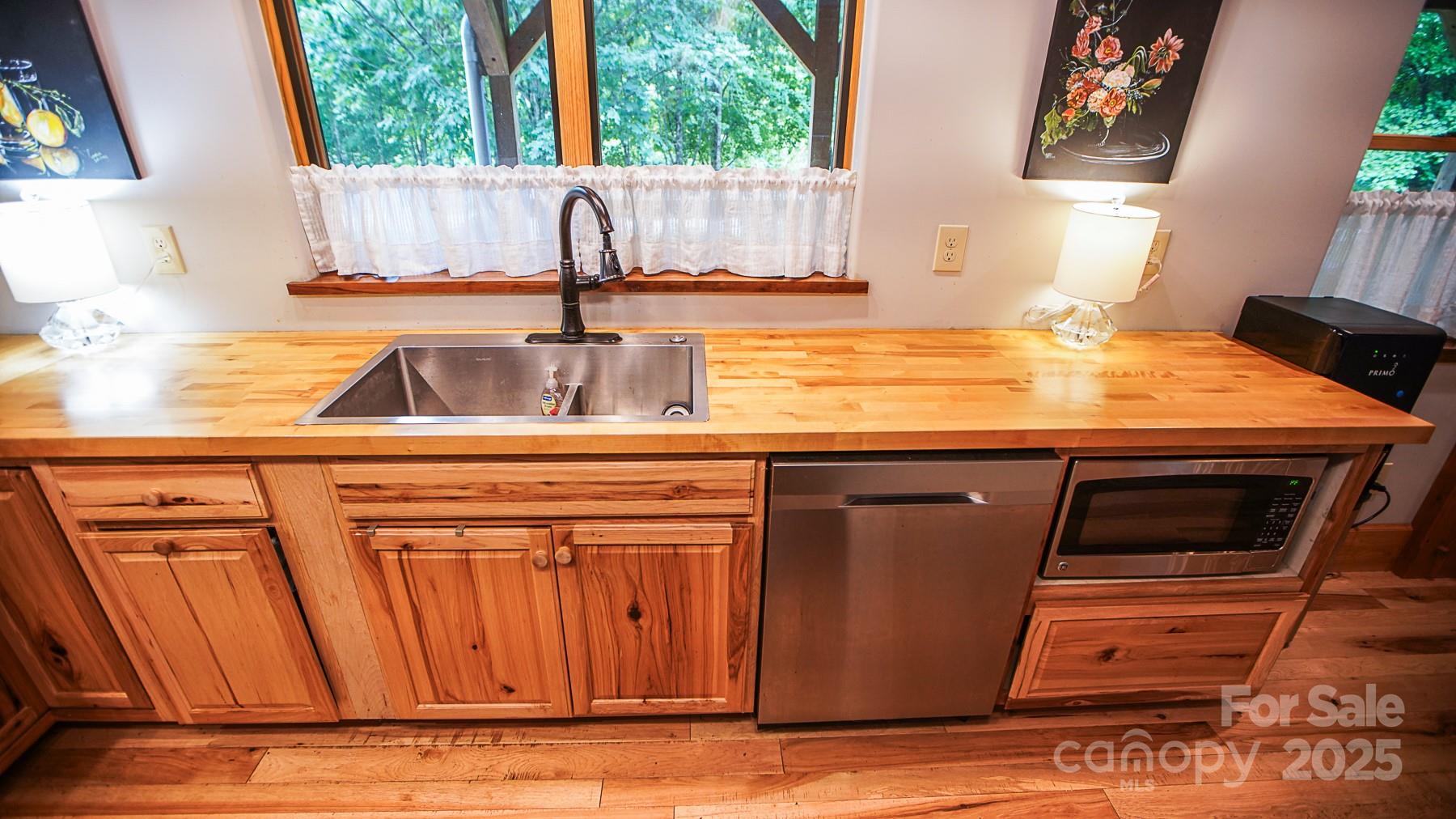 1048 S River Road Sylva NC 28779