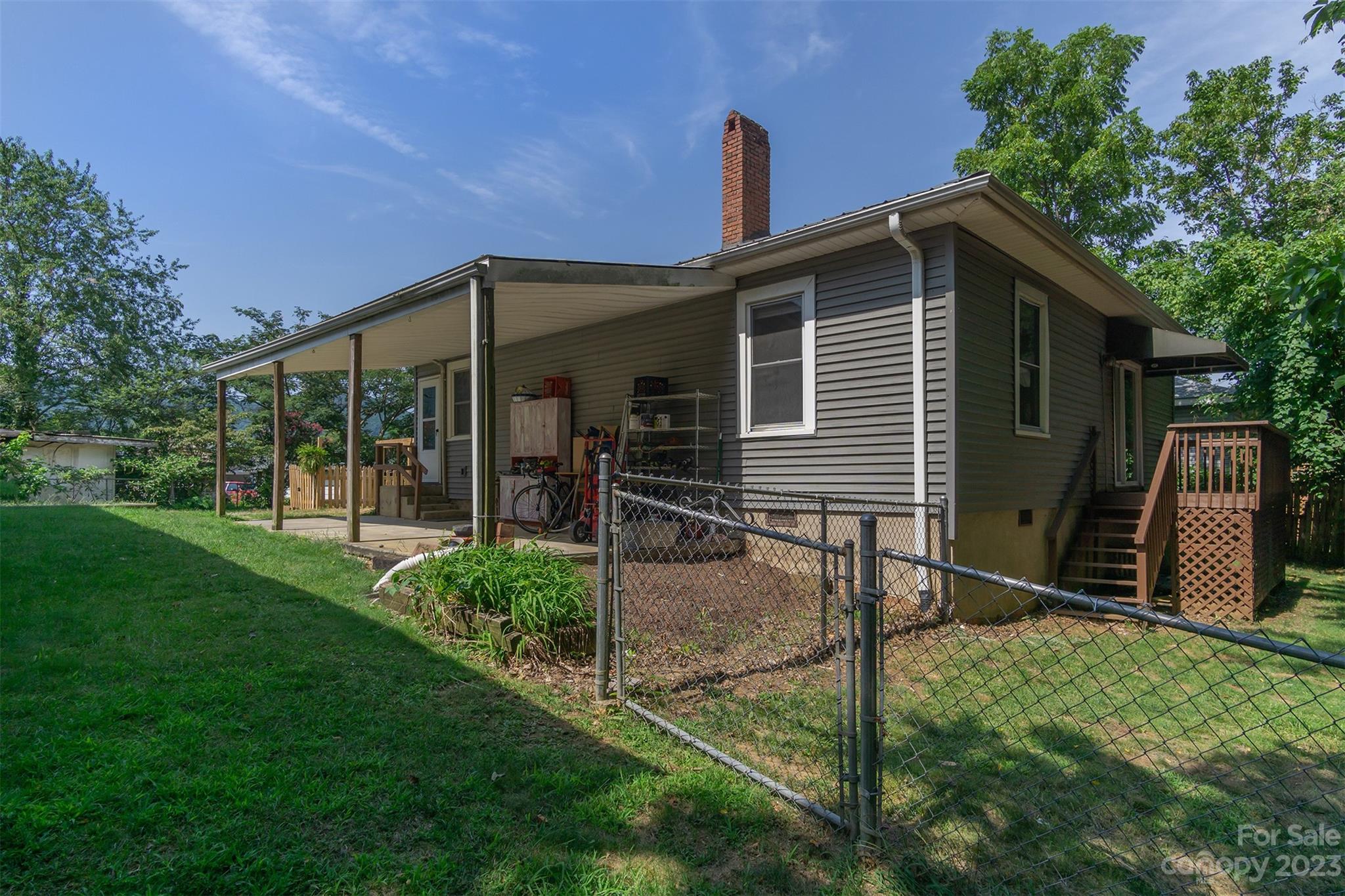 102 Short Street Swannanoa NC 28778