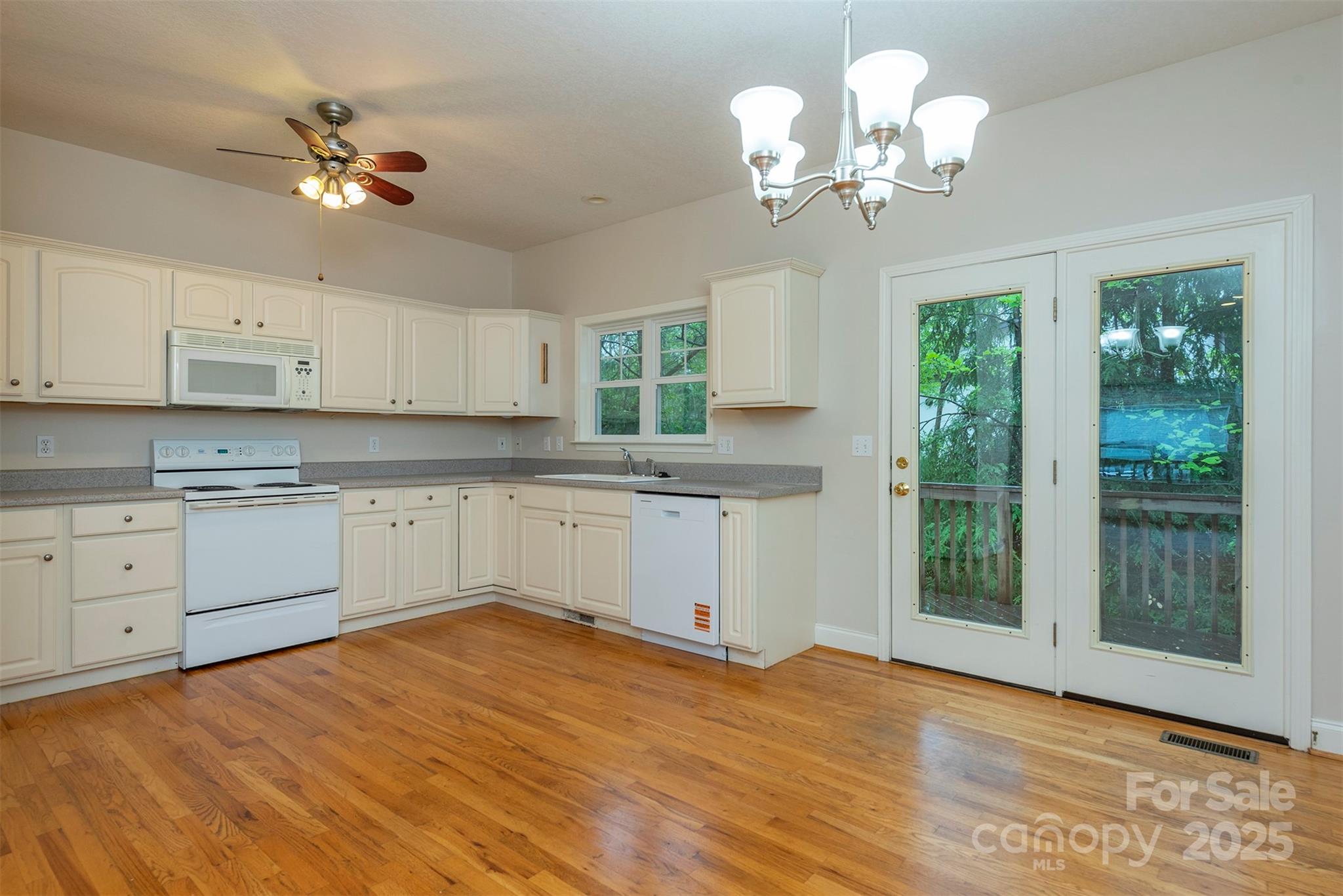 3 Teresa Way Black Mountain NC 28711