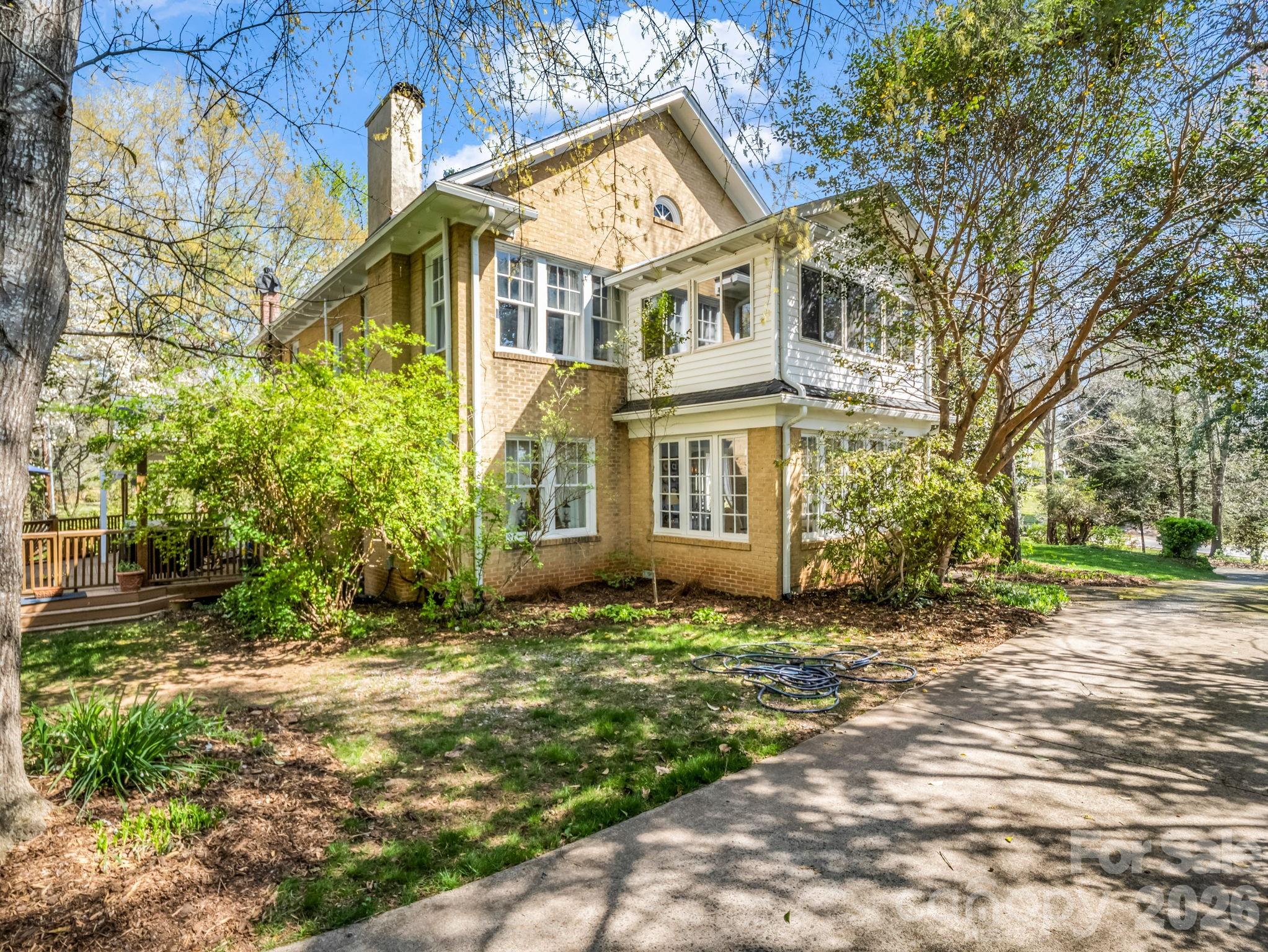 527 N Main Street Rutherfordton NC 28139