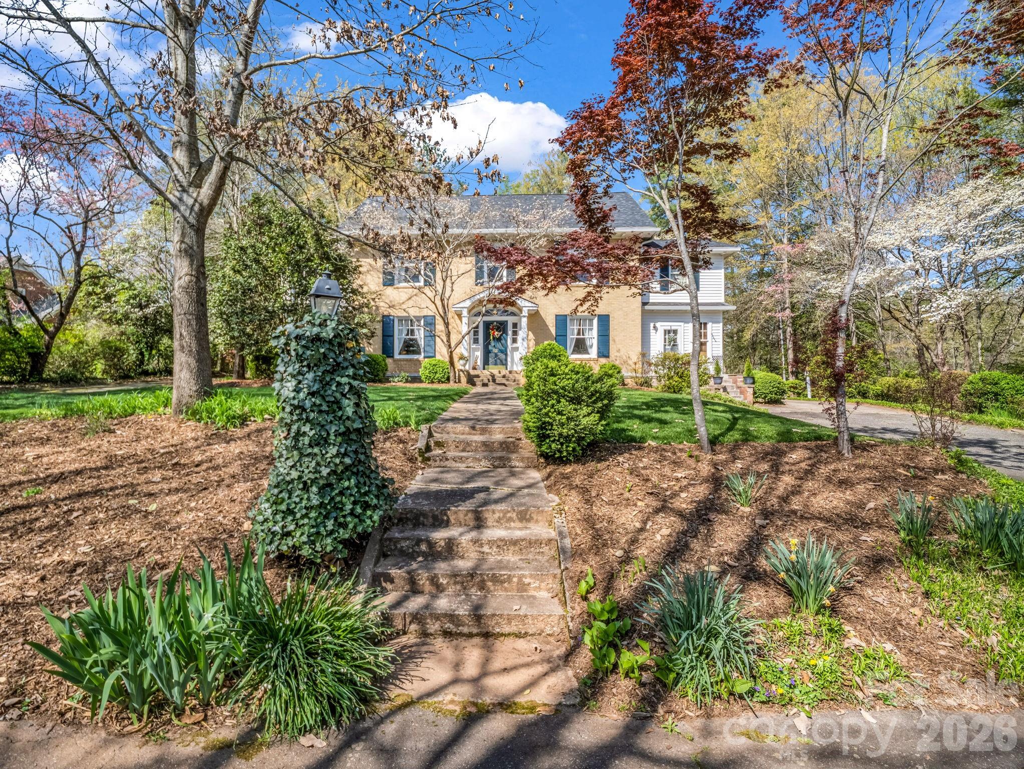 527 N Main Street Rutherfordton NC 28139