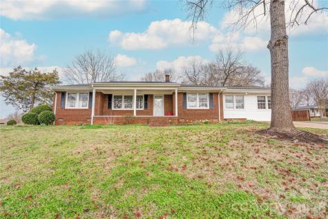 2926 Lake Drive Shelby NC 28152