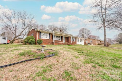2926 Lake Drive Shelby NC 28152