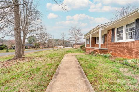 2926 Lake Drive Shelby NC 28152