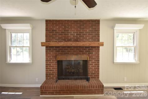 5595 Cloverfield Place Boomer NC 28606