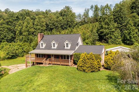 5595 Cloverfield Place Boomer NC 28606