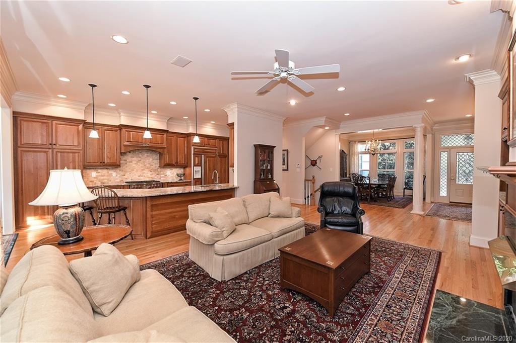 4204 Waterford Drive Charlotte NC 28226