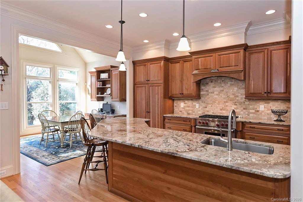 4204 Waterford Drive Charlotte NC 28226
