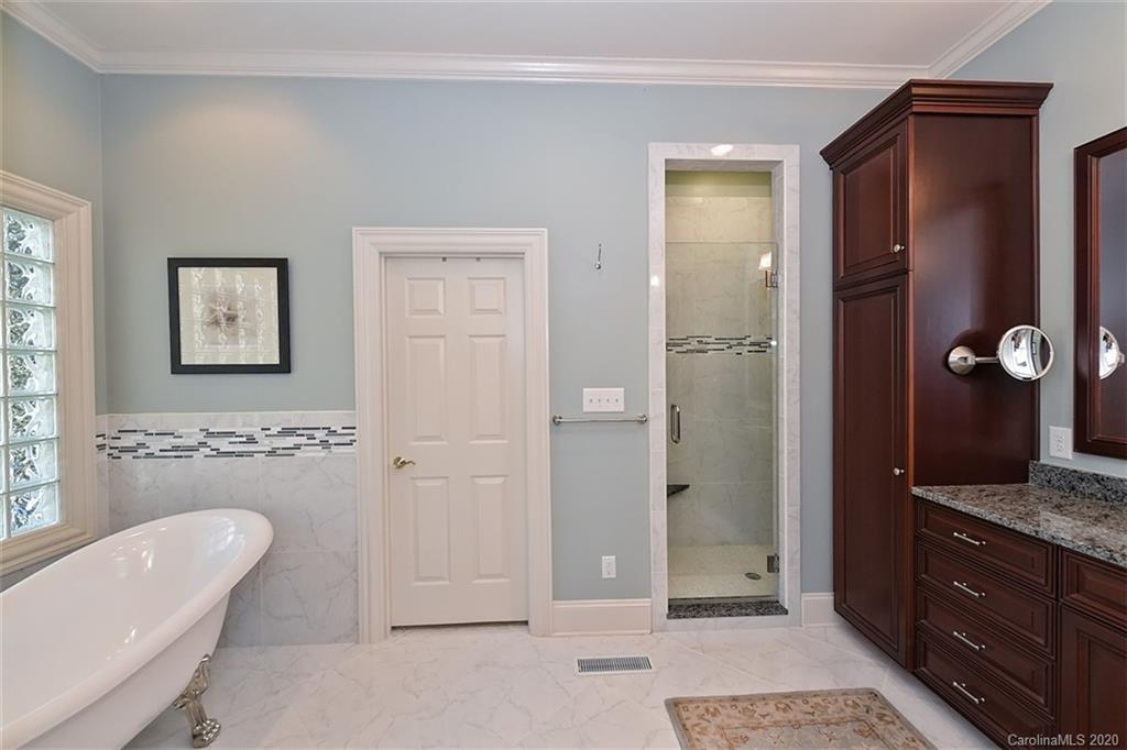 4204 Waterford Drive Charlotte NC 28226
