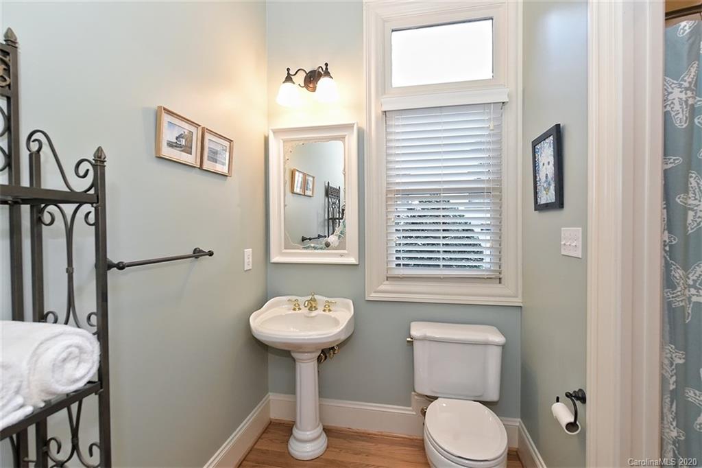4204 Waterford Drive Charlotte NC 28226