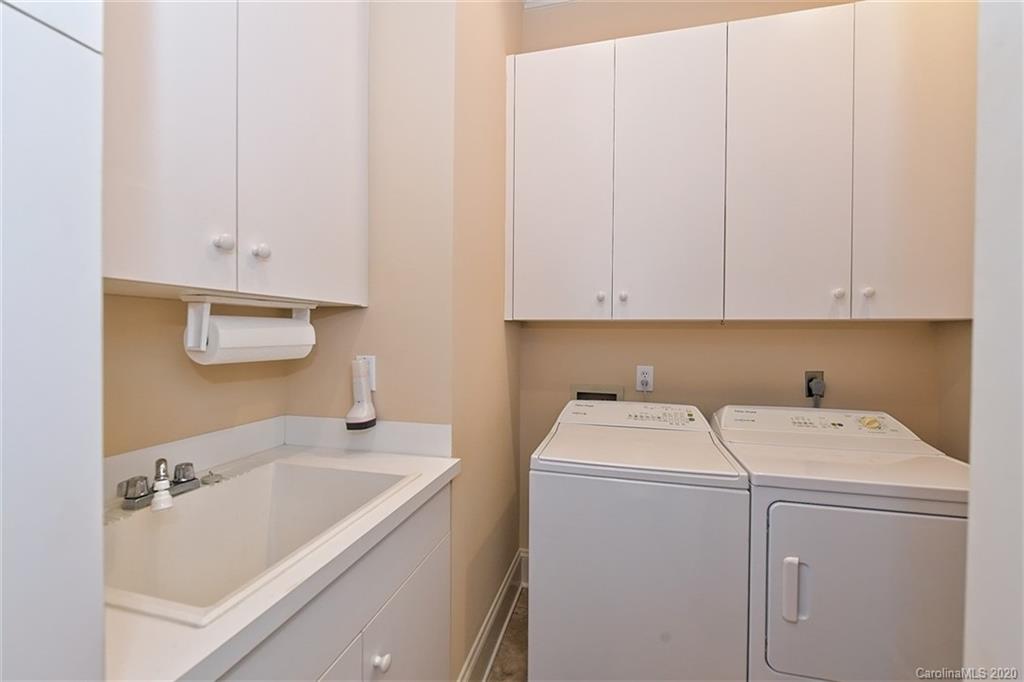 4204 Waterford Drive Charlotte NC 28226