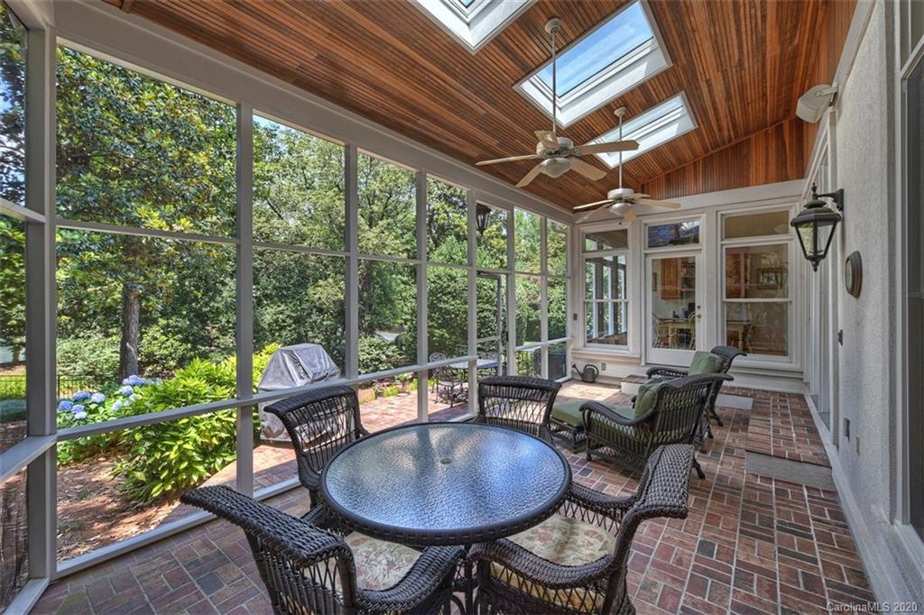 4204 Waterford Drive Charlotte NC 28226