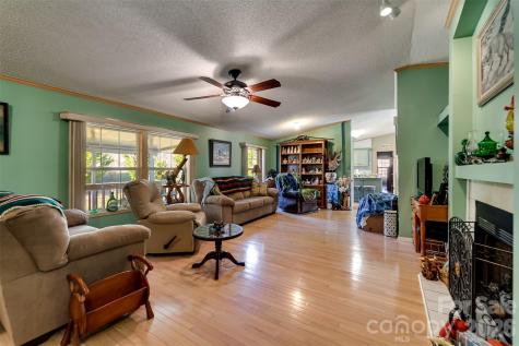 7581 Highway 441 Highway S Sylva NC 28779