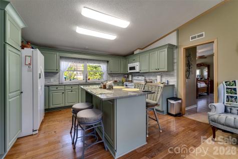7581 Highway 441 Highway S Sylva NC 28779