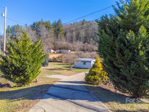 7581 Highway 441 Highway S Sylva NC 28779