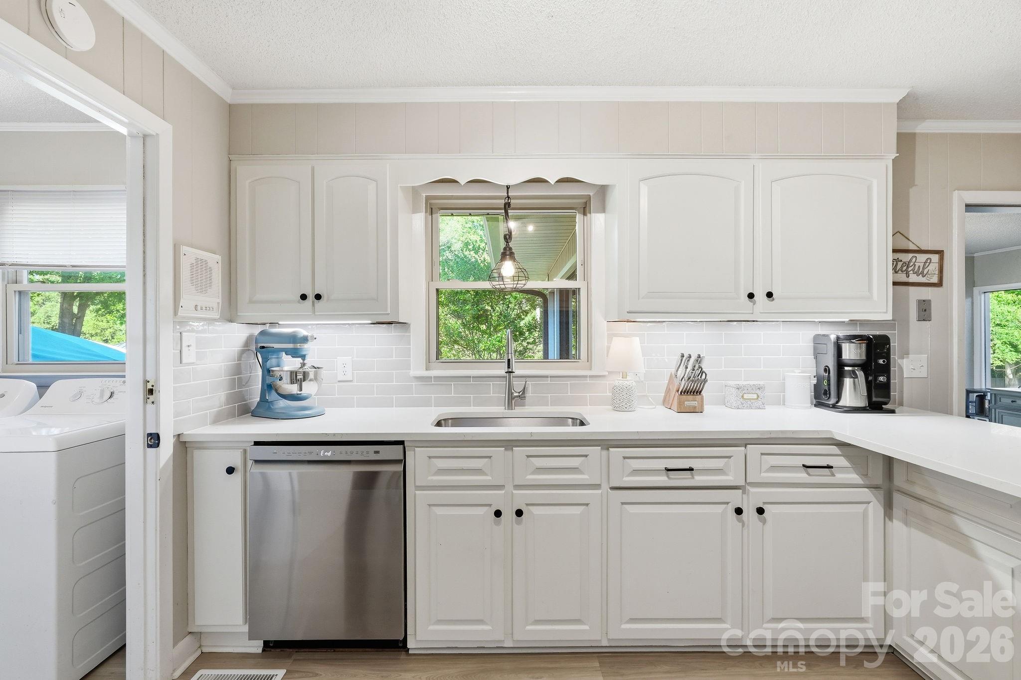 1556 Nottingham Drive Newton NC 28658