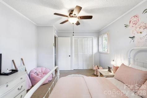 1556 Nottingham Drive Newton NC 28658
