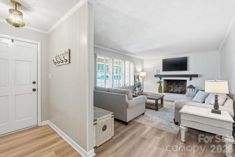 1556 Nottingham Drive Newton NC 28658