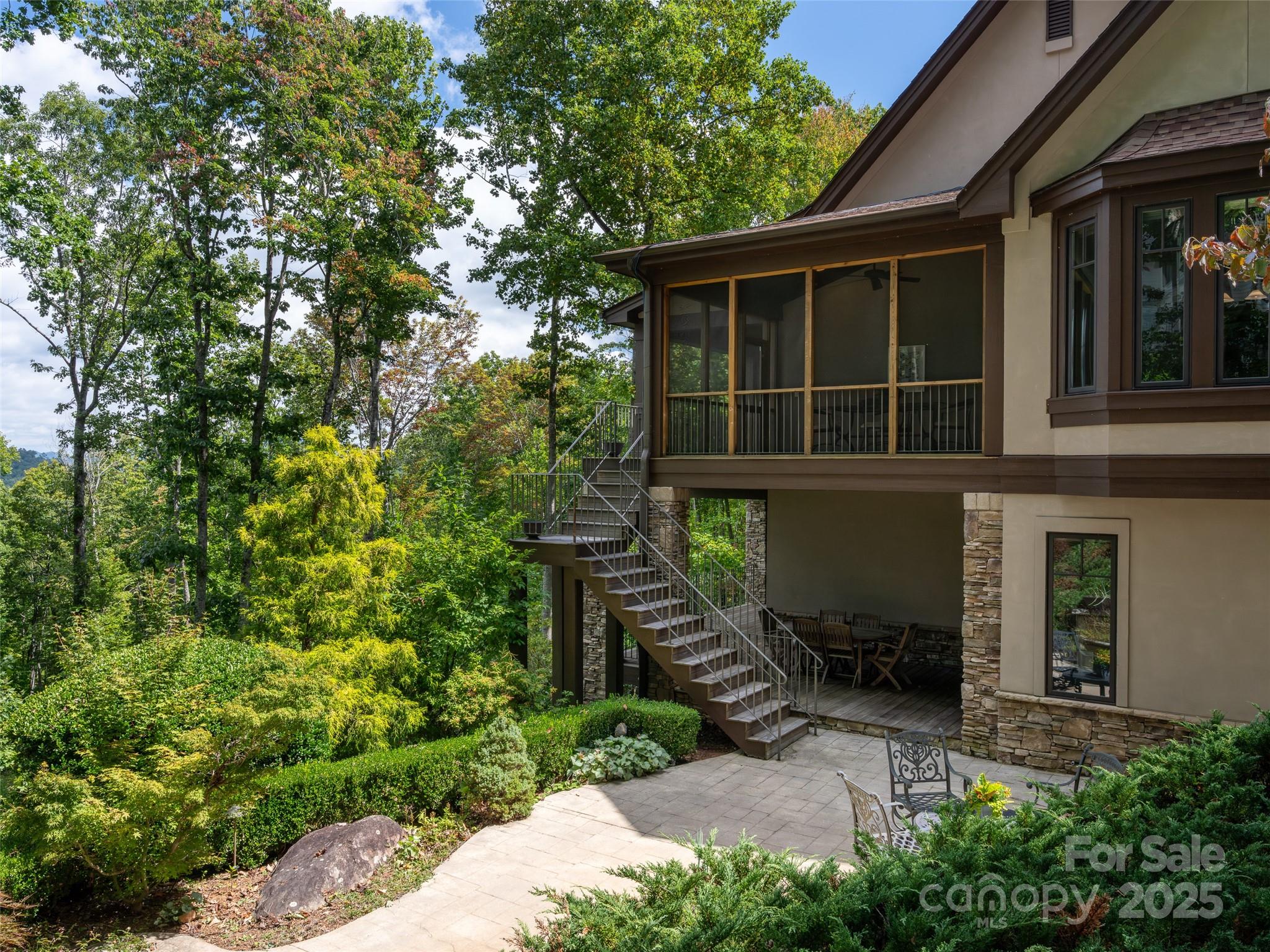 21 Windcliff Drive Asheville NC 28803