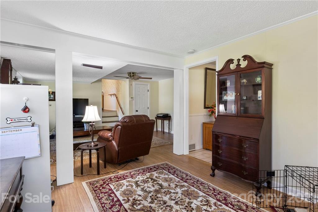 24 Deanwood Circle Asheville NC 28803