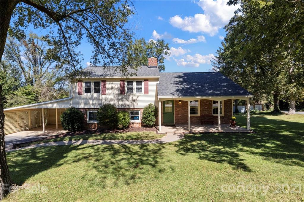 24 Deanwood Circle Asheville NC 28803