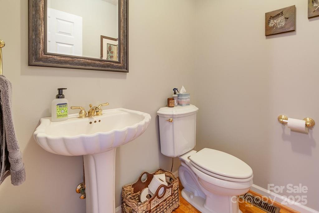 908 Newfound Road Leicester NC 28748