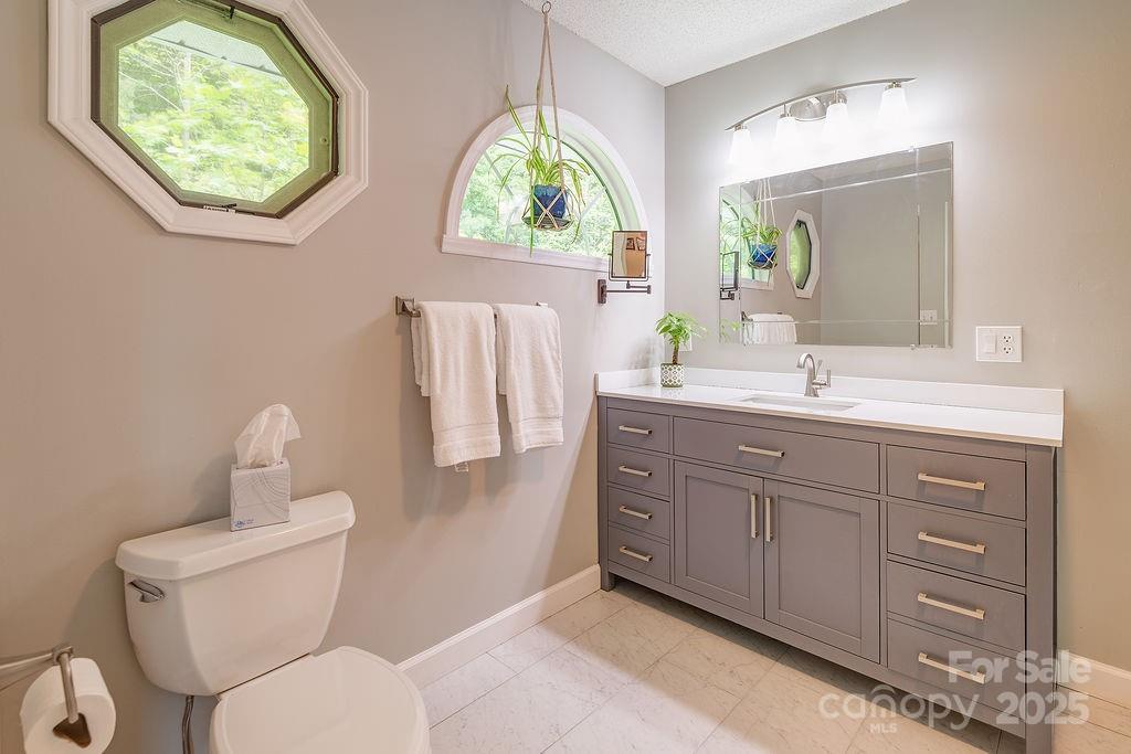 908 Newfound Road Leicester NC 28748