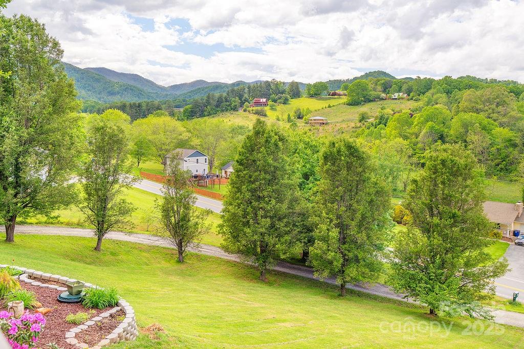 908 Newfound Road Leicester NC 28748