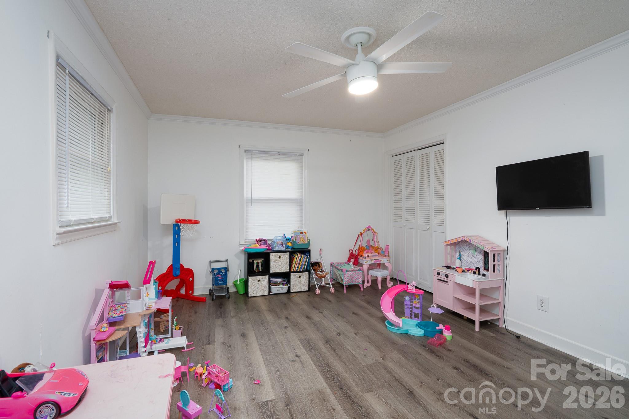 1709 Essen Lane Gastonia NC 28054