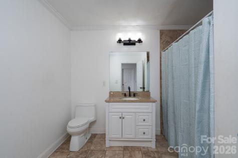 1709 Essen Lane Gastonia NC 28054