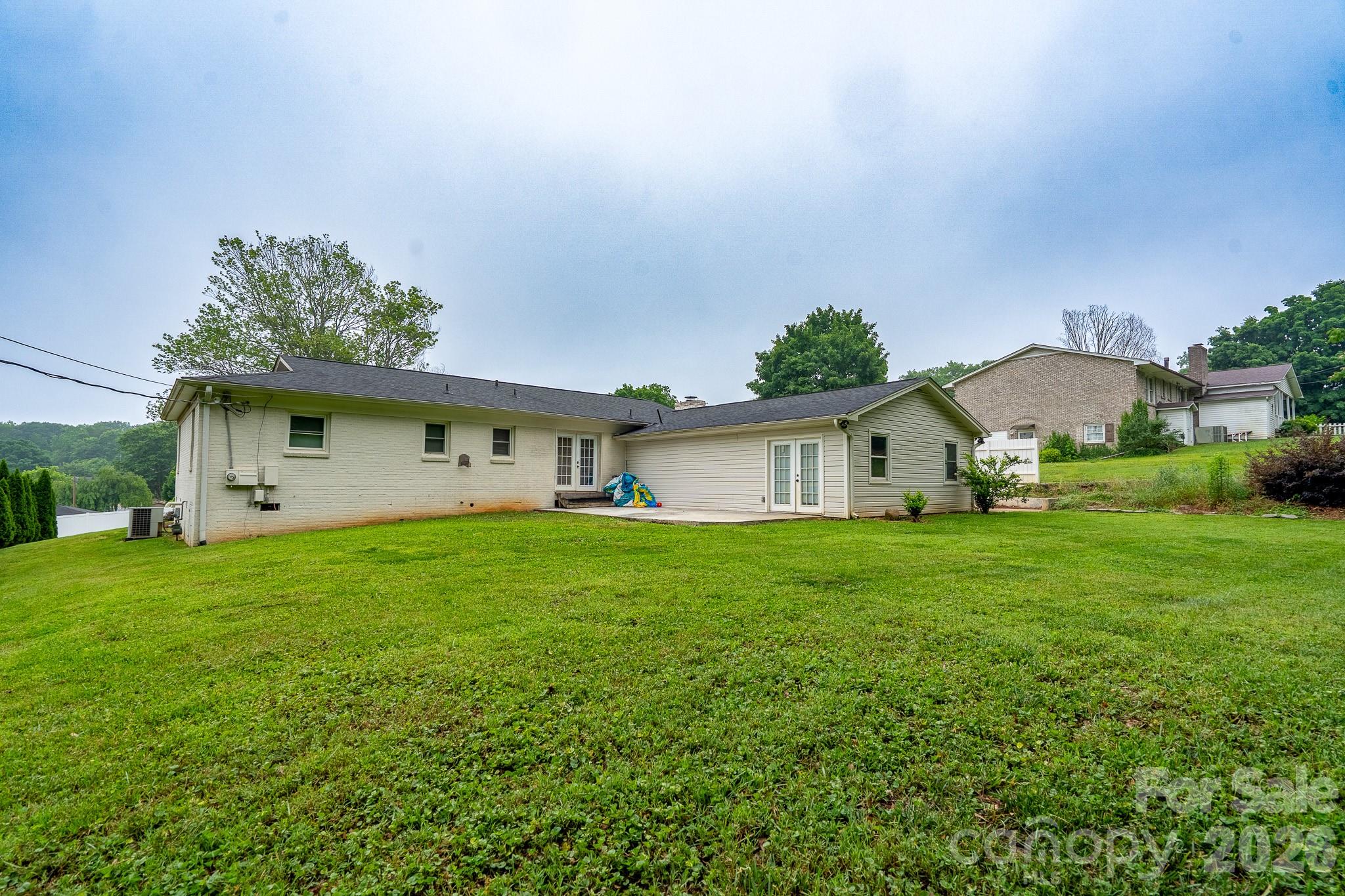 1709 Essen Lane Gastonia NC 28054