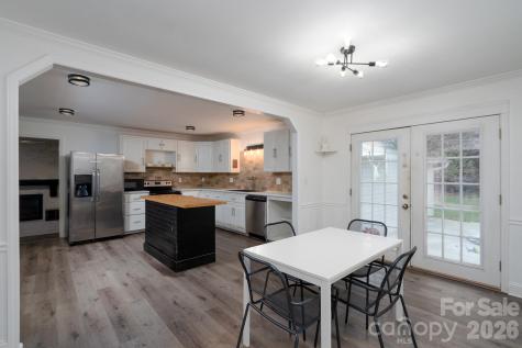 1709 Essen Lane Gastonia NC 28054
